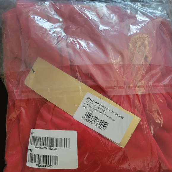 PatBO CUT-OUT HALTERNECK MAXI DRESS - CANDY RED. Size 6 - Picture 16 of 16